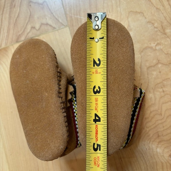 NEW Minnetonka Moccasins with Embroidered Detailing Leather Suede Braided Bootie - Picture 14 of 14